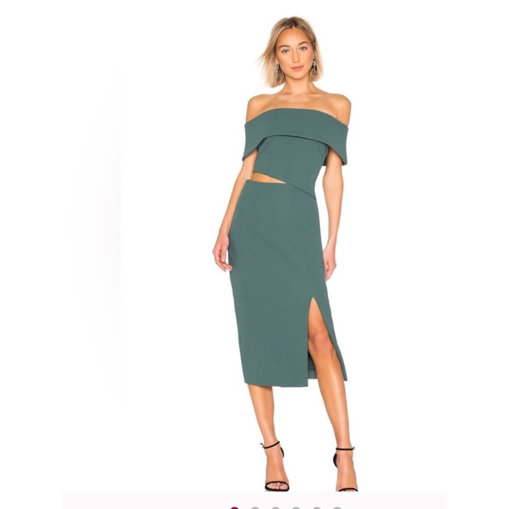 Elliatt Serpentine Dress Size Small Cutโ Out Revolve